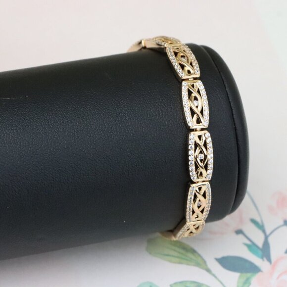 "Elegant Rose Gold Bracelet with Crystal Accents, XPBL0911 - Picture 10 of 12